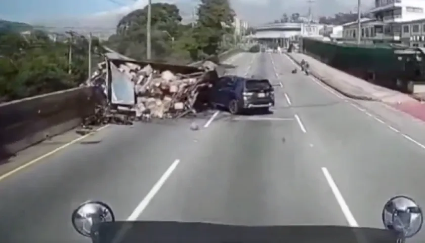 El accidente ocurrió en la autopista Norte en Copacabana, Antioquia.