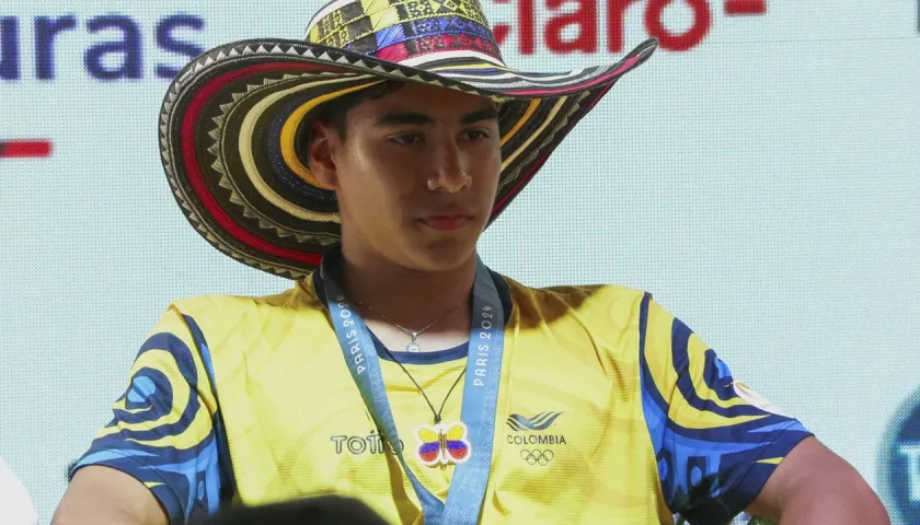 Ángel Barajas, medalla de plata en gimnasia artística.