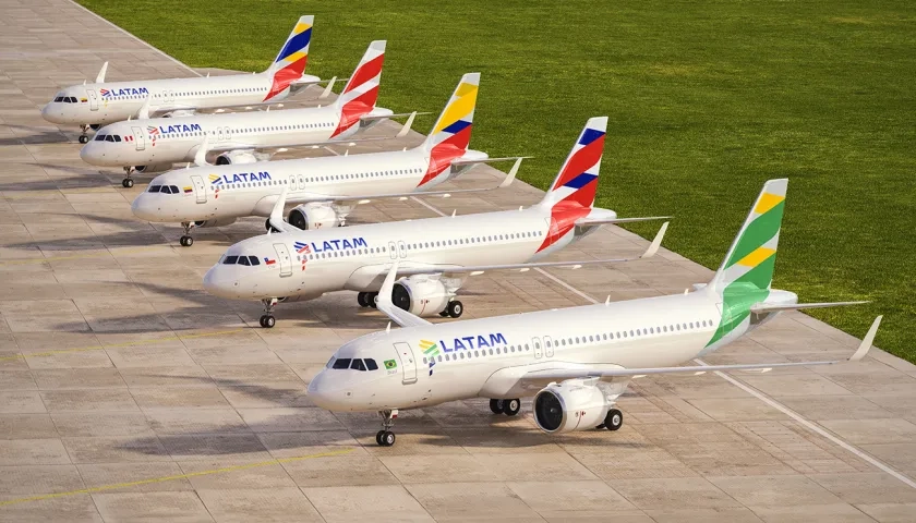 Aeronaves de Latam Airlines Colombia.