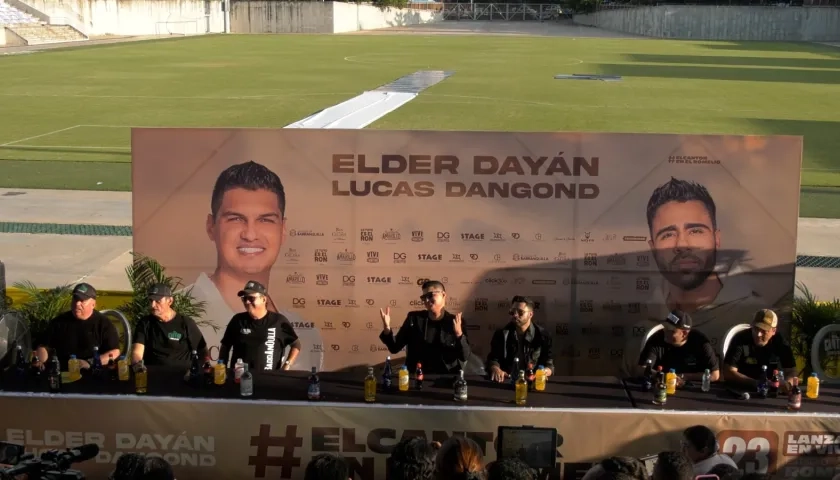 Elder Dayán y Lucas Dangond durante la rueda de prensa de 'El Cantor'. 