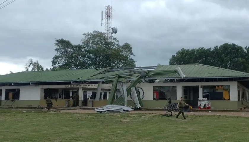 Instalación militar atacada. 