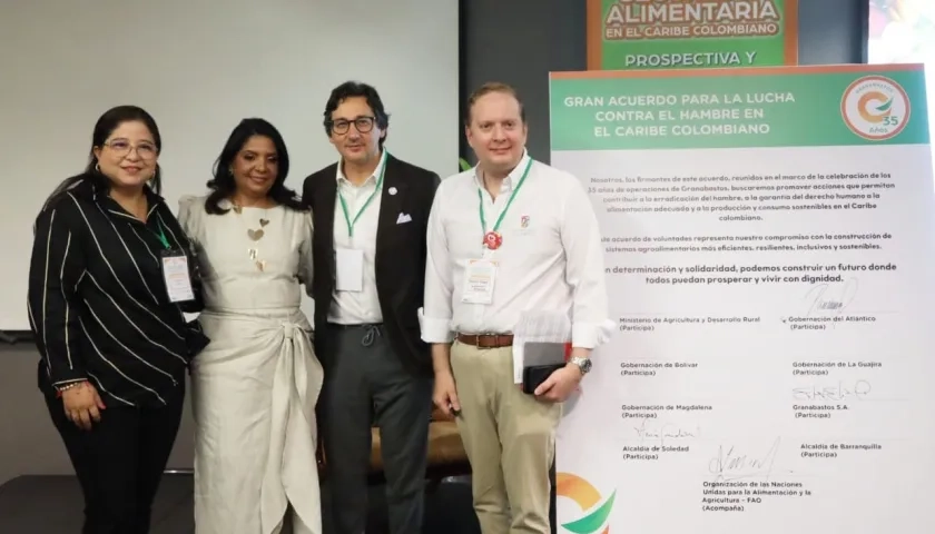 Alcaldesa de Soledad Alcira Sandoval; Esther Elías, gerente de Granabastos; Andrés Zimmermann, representante de la FAO, y Rachid Náder, delegado de la Gobernación del Atlántico.