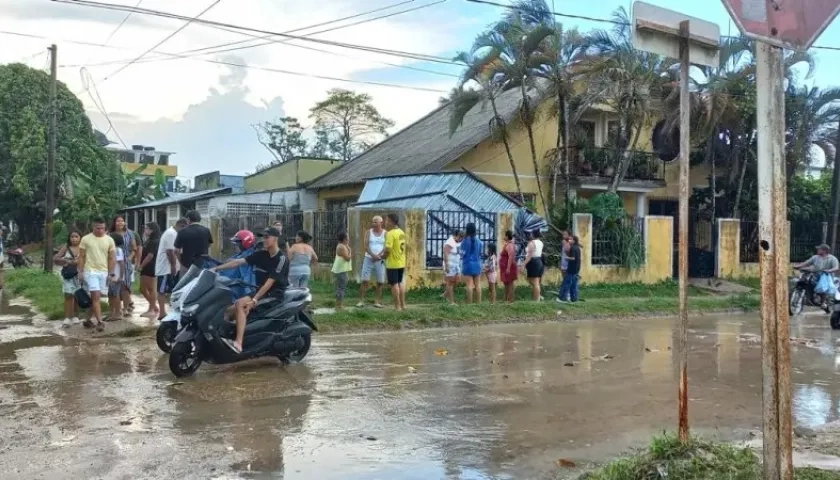 Barrio afectado por el vendaval.