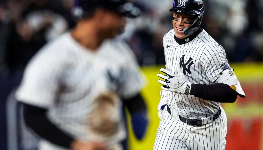 Aaron Judge bateó un jonrón y remolcó tres carreras para los Yanquis.