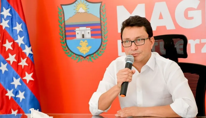 Carlos Caicedo Omar, exrector de UniMagdalena y Gobernador del Departamento.