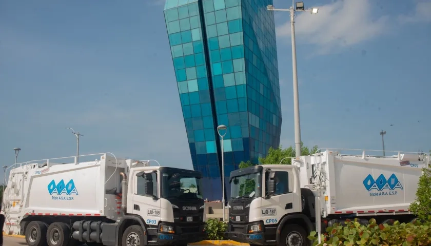 Compactadoras en Puerto Colombia.