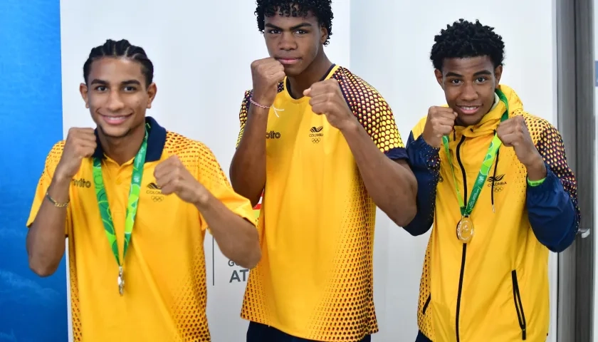 Grupo de boxeadores que representarán a Atlántico en los Juegos de la Juventud.