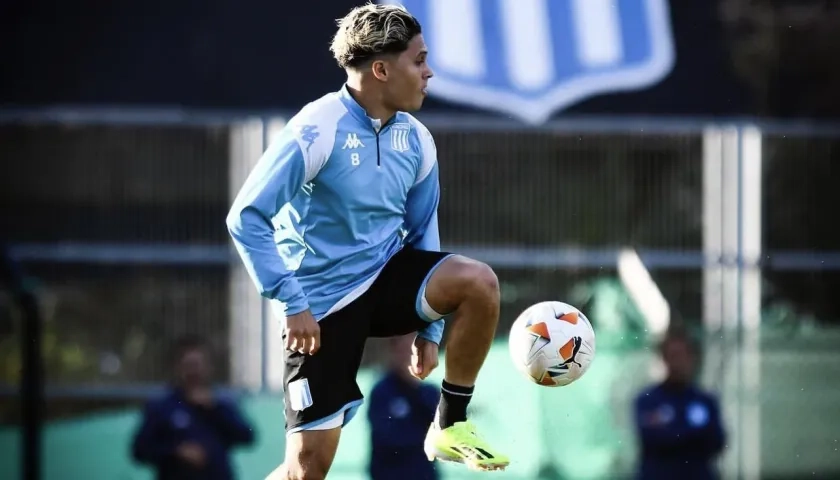 Juan Fernando Quintero, la figura de Racing en la Sudamericana.