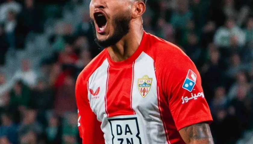 Luis Suárez celebrando su gol al Elche.