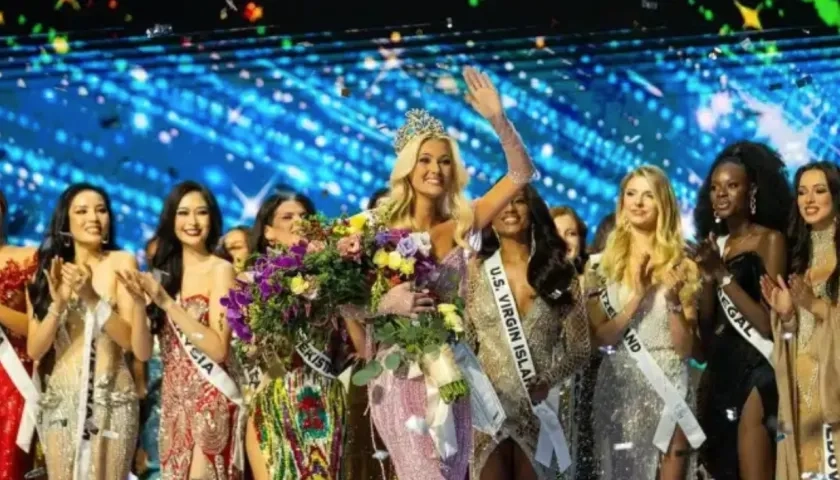 La danesa Victoria Kjaer tras ser coronada Miss Universo. 