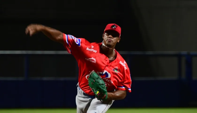 Jassier Herrera ponchó a 10 bateadores de Leones y fue el pitcher ganador. 