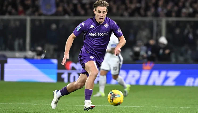 Edoardo Bove en el juego del Fiorentina contra Inter de Milán.