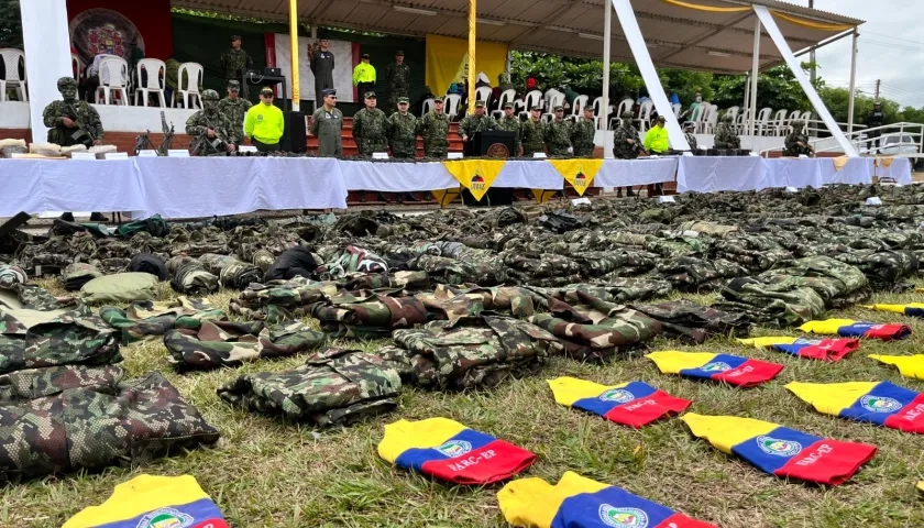 Uniformes de las FARC.