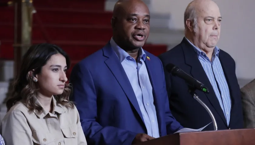 El Canciller de Colombia, Luis Gilberto Murillo, durante una rueda de prensa.