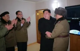 Kim Jong-un sigue con su carrera armamentística.