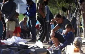 México deportó 98 migrantes que protagonizaron trifulca en frontera con EE.UU.