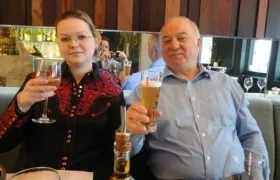 El exespía doble Serguéi Skripal junto a su hija Yulia.