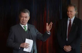 El Presidente Juan Manuel Santos exaltó las calidades humanas y académicas del antropólogo y etnobotánico, Wade Davis, tras concederle la nacionalidad colombiana.