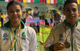 Shanne Torres y Luis Triviño, karatecas del Team Barranquilla. 