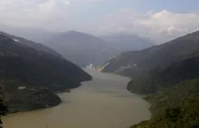 Vista general de un tramo del río Cauca.