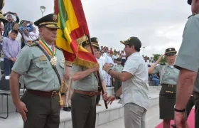Alcalde Char durante la transmisión de mando de la Policía Metropolitana de Barranquilla y la Regional 8.