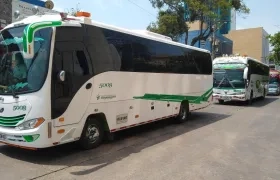 Buses Interdepartamentales en el centro de Barranquilla.