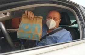 Un médico en Barranquilla en la anterior jornada de agradecimiento de McDonald's.