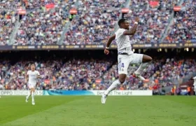 David Alaba celebra el gol que puso en ventaja al Real Madrid. 