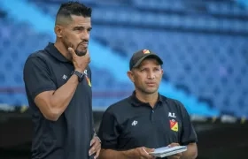 El técnico del Deportivo Pereira, Alexis Márquez
