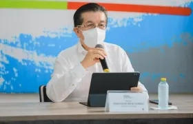 El ministro de Salud, Fernando Ruiz Gómez.