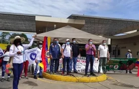 Miembros de la USO defienden bloqueos a Ecopetrol.