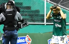Teófilo Gutiérrez celebrando el gol del triunfo en el estreno del DT Jorge Luis Pinto.
