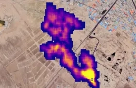 Columna de metano se eleva hacia la atmósfera al sur de Teherán, Irán. 