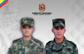 Luifer Aldey Mejía Beltrán y Fernando Urrego Rayo.