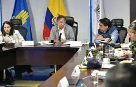 El presidente Petro y el director de la UNGRD, Javier Pava en la reunión de este martes.