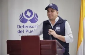 Carlos Camargo, Defensor de Pueblo.