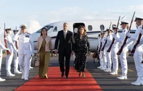 Presidente de Paraguay, Mario Abdo Benítez, fue recibido por la Vicepresidenta de Colombia, Marta Lucía Ramírez.