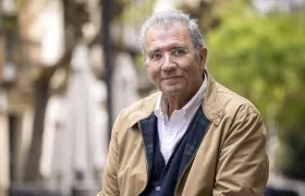 El poeta colombiano Darío Jaramillo, este martes durante una entrevista con EFE.
