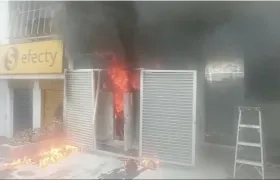 Incendio en hotel de La Circunvalar. 