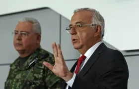  Iván Velásquez, Ministro de Defensa.
