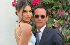 Marc Anthony y su novia paraguaya Nadia Ferreira.