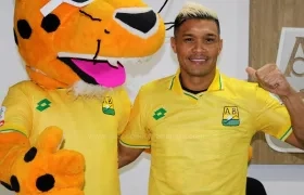 La contratación de Teófilo Gutiérrez fue anunciada el sábado por el Bucaramanga.