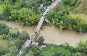 El puente ‘El Alambrado’ se cayó el pasado 12 de abril