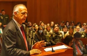El ministro de Defensa, Iván Velásquez, este viernes ante la Corte Constitucional 