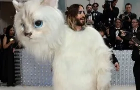 El actor Jared Leto con su vestido de gato en Met Gala 2023