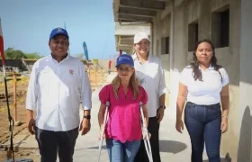 Gobernadora Elsa Noguera junto a Óscar Pantoja, Nury Logreira y Leidy Mercado.