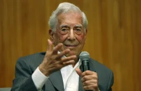 El escritor hispano-peruano Mario Vargas Llosa