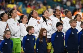 Las integrantes de la Selección Colombia durante los actos protocolarios.