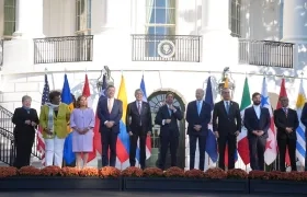 Biden con los líderes americanos que asisten a la cumbre en la Casa Blanca