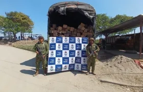 Gasolina, cemento y madera transportada ilegalmente en Antioquia y Bolívar.